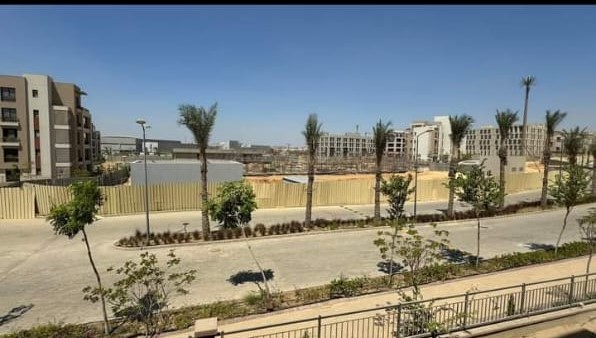 شقة للبيع في المنطقة الخامسة