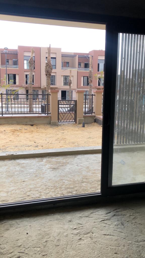 شقة للبيع في ديستركت 5 مراكز