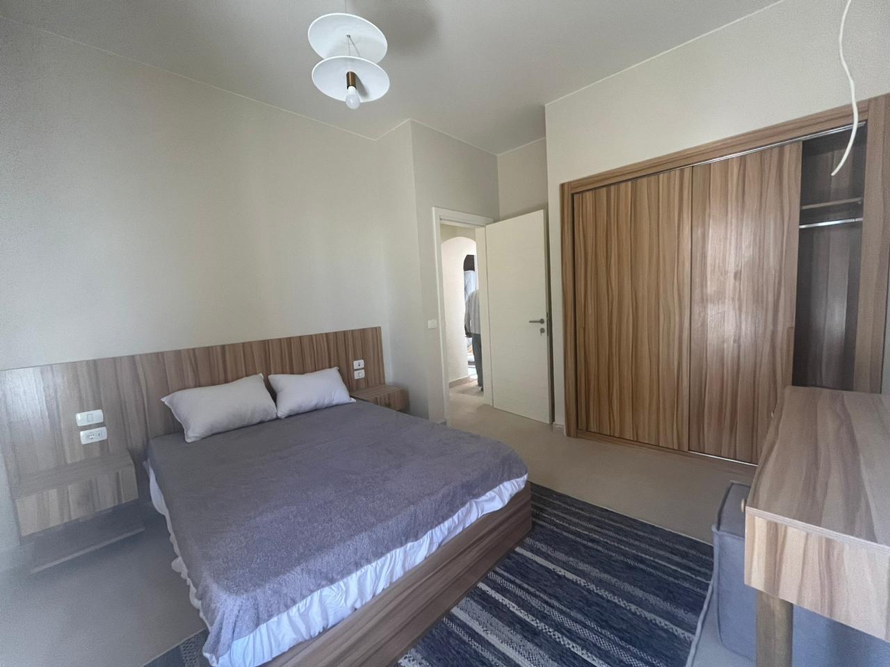 فيلا للبيع في مكادي هايتس