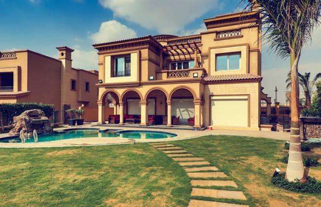 فيلا للبيع في لو ريف