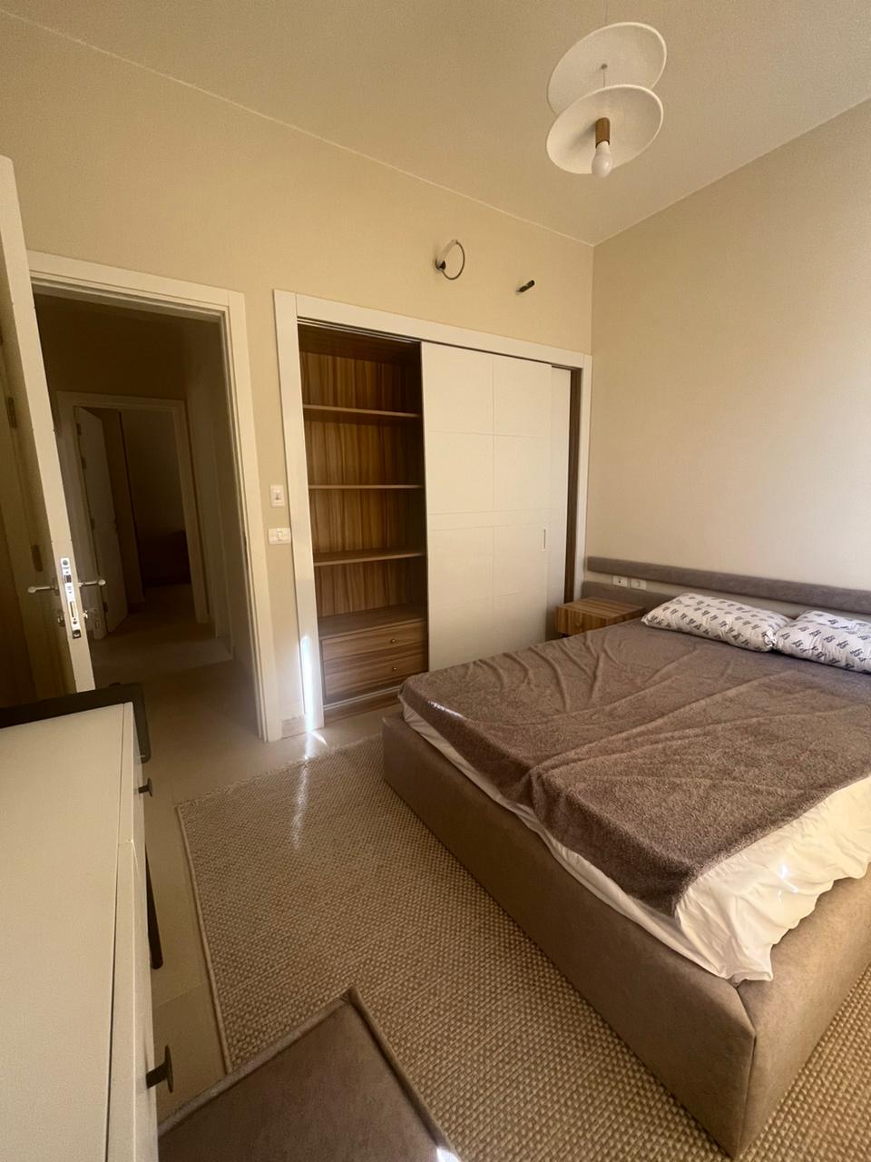 فيلا للبيع في مكادي هايتس