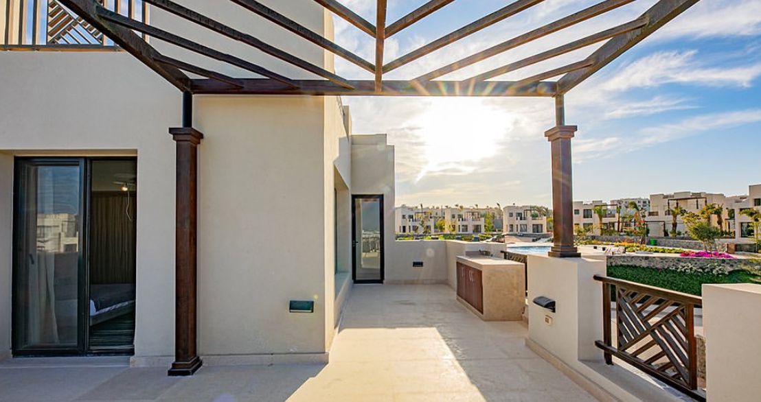 فيلا للبيع في مكادي هايتس