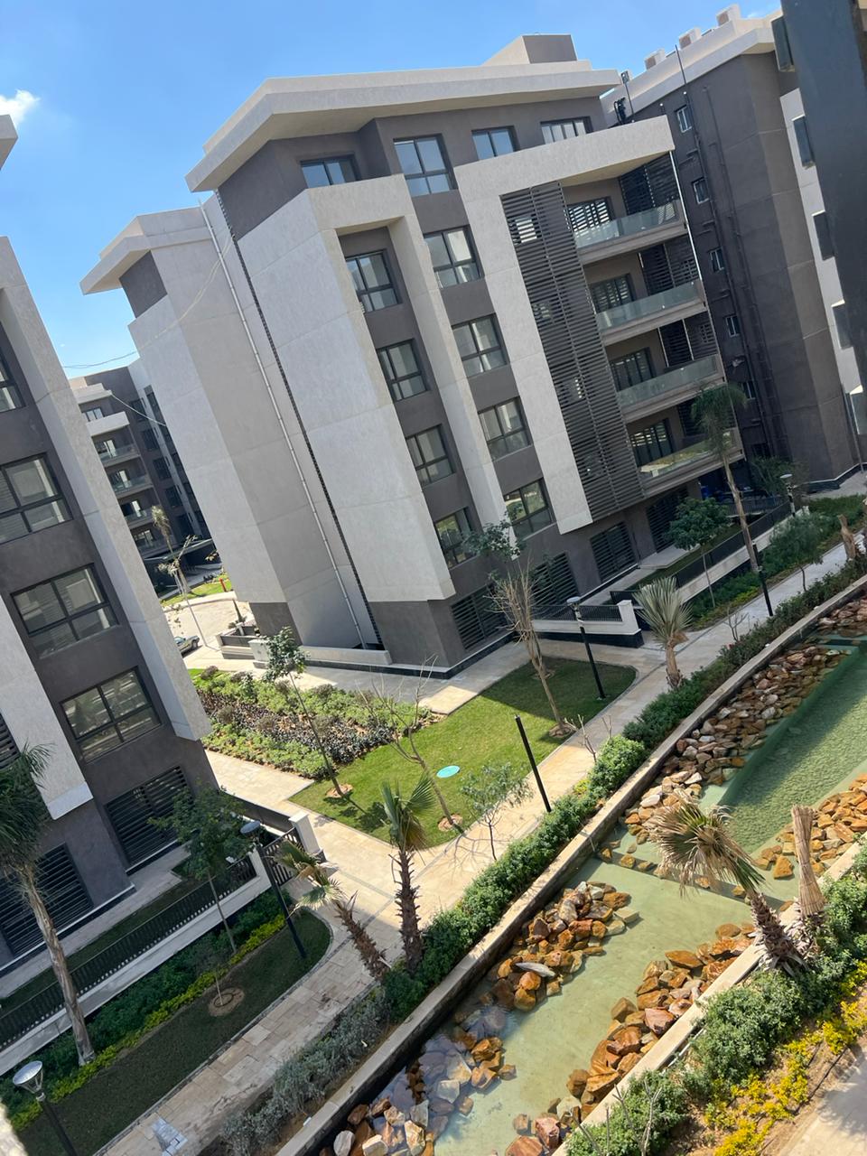 شقه للبيع في بريفادو مدينتي الشروق