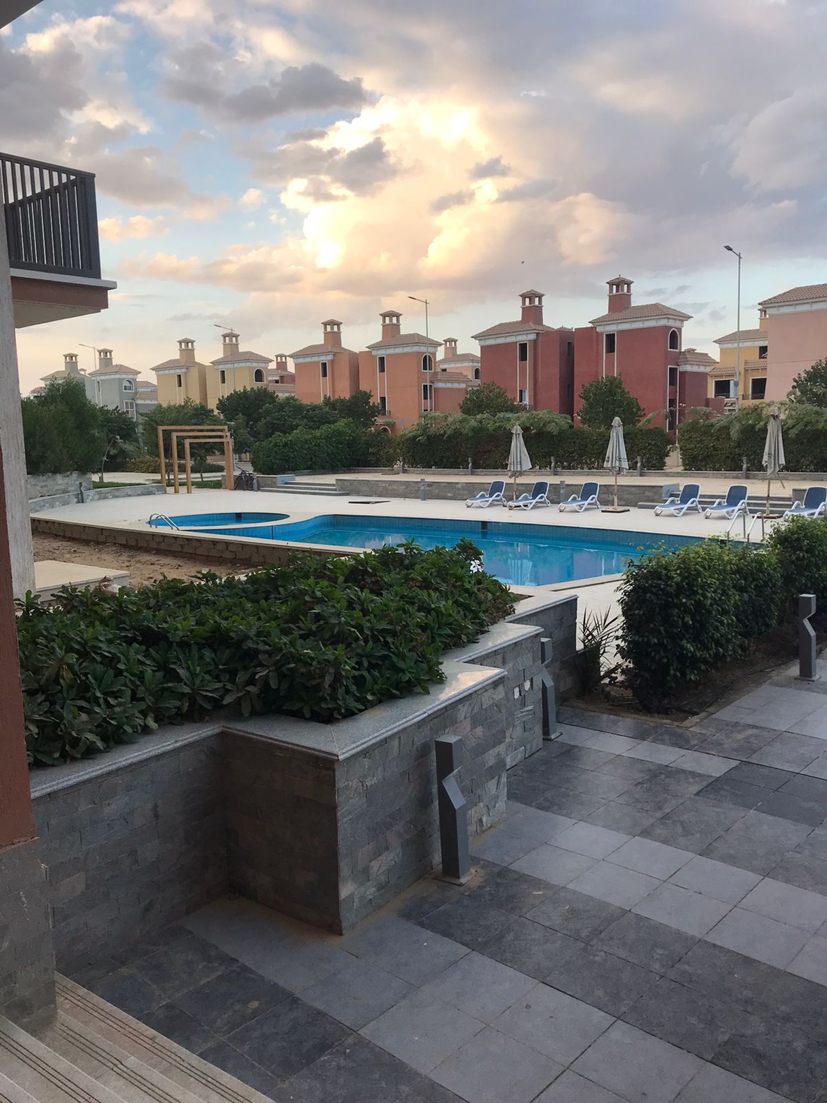 ستوديو للبيع في نيوم اكتوبر