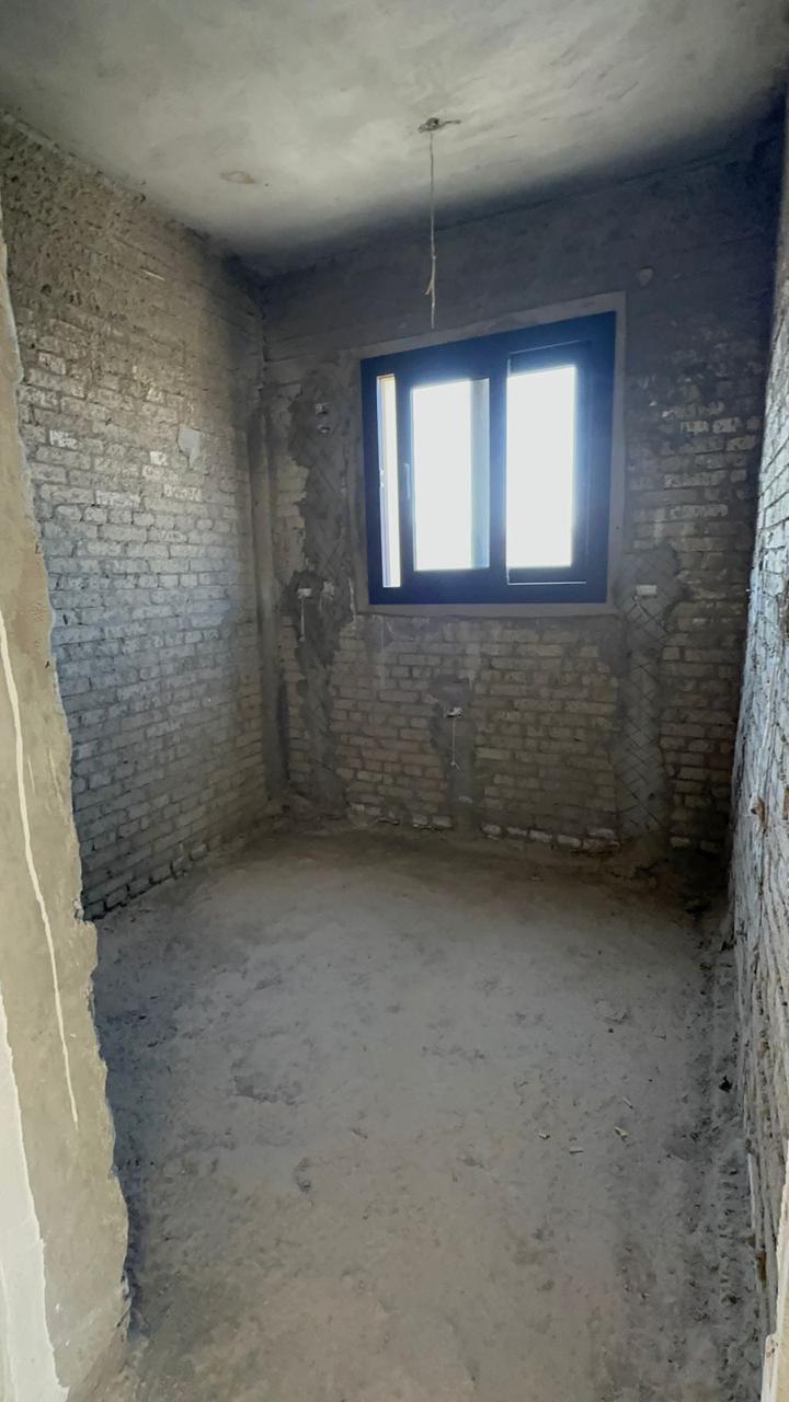 شقة للبيع في ديستريكت 5