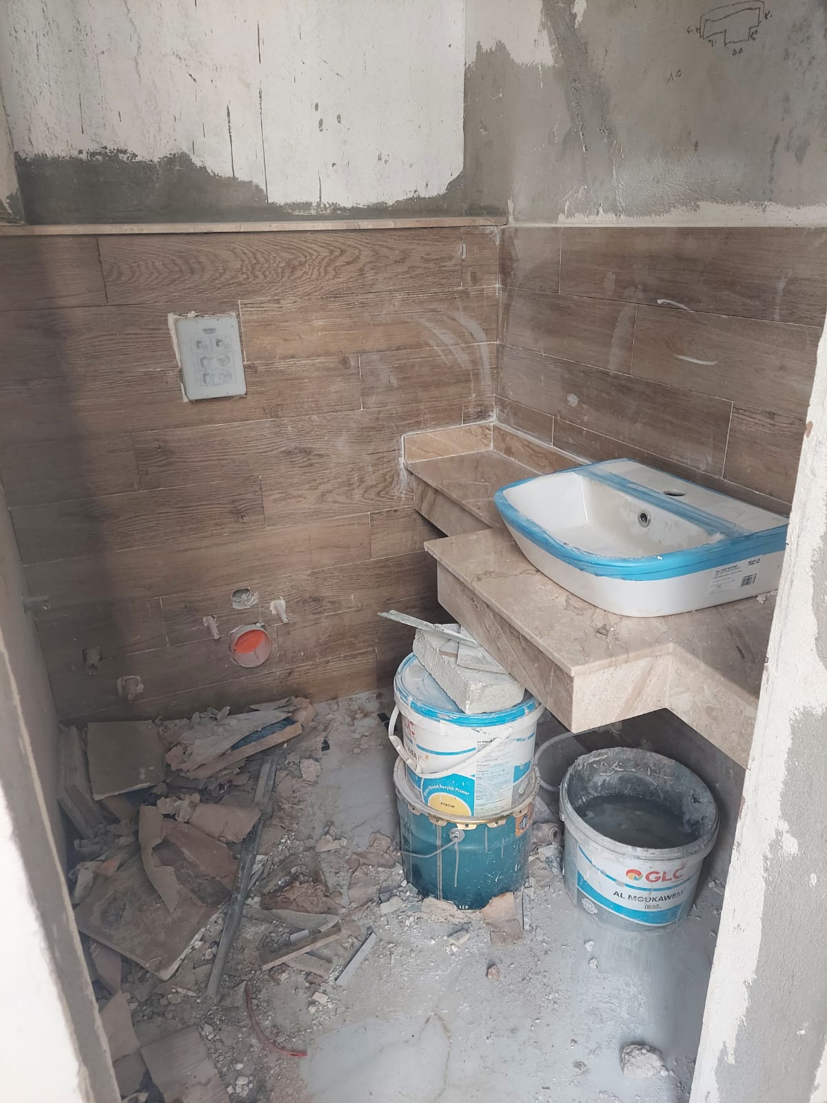 مكتب اداري للبيع في ديستركيت 5 بالقاهرة الجديدة